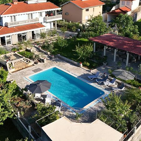 Pool House Maslina Lägenhet Mostar Exteriör bild