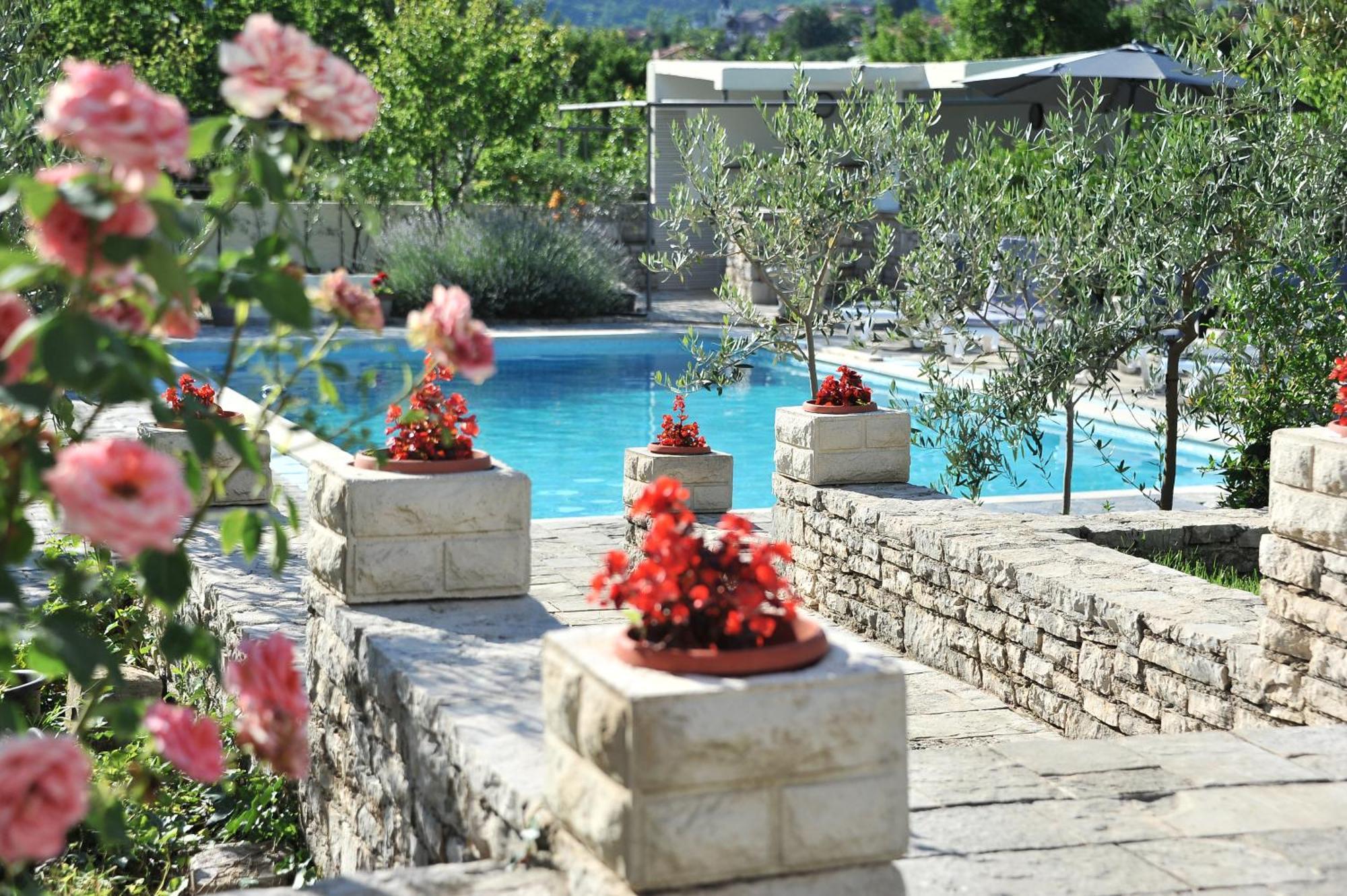 Pool House Maslina Lägenhet Mostar Exteriör bild